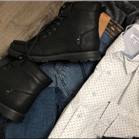 NIB Mens Black Vegan Leather Boot Lace up - Picture 8 of 8